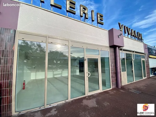 Local 133 m² Val-de-Reuil