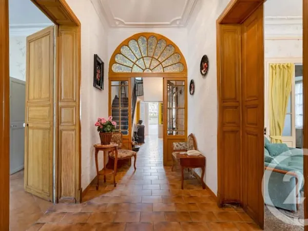 Maison 11 pièces 250 m²