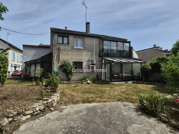 Charmante maison familiale de 104 m² avec véranda, jardin et 3 chambres à Noisy-le-Roi