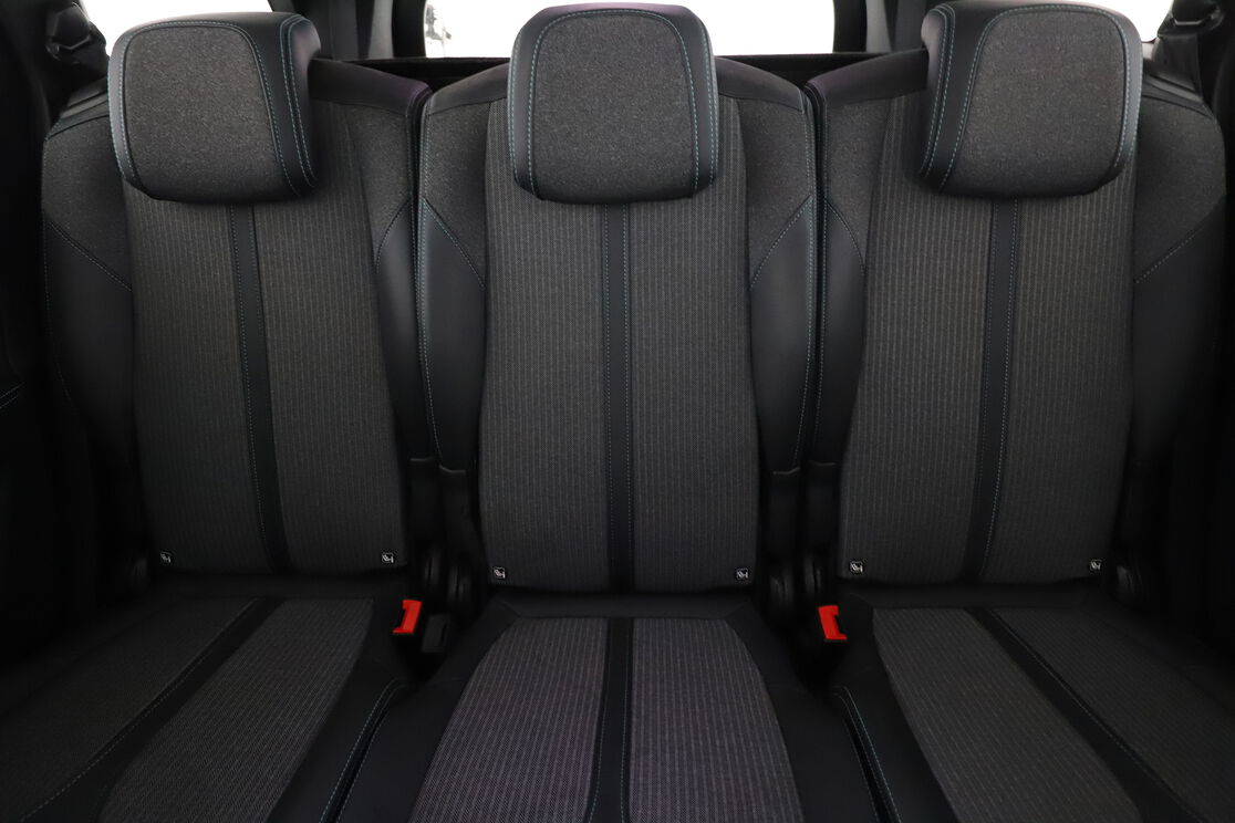 Peugeot 5008 1.5 Blue-HDi Allure Pack — photo 14