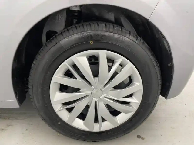 Peugeot 208 puretech 75 s&amp;s bvm5 — photo 16