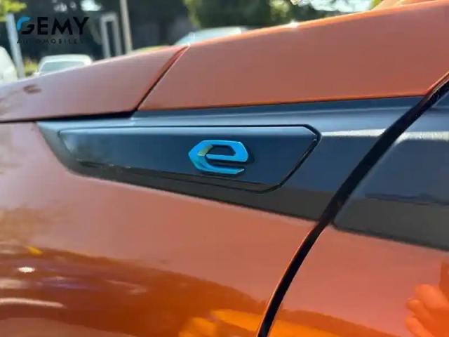 Peugeot 2008 electrique 136 ch — photo 26