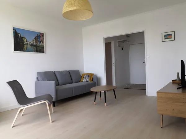 Loue chambres en colocation dans appartement