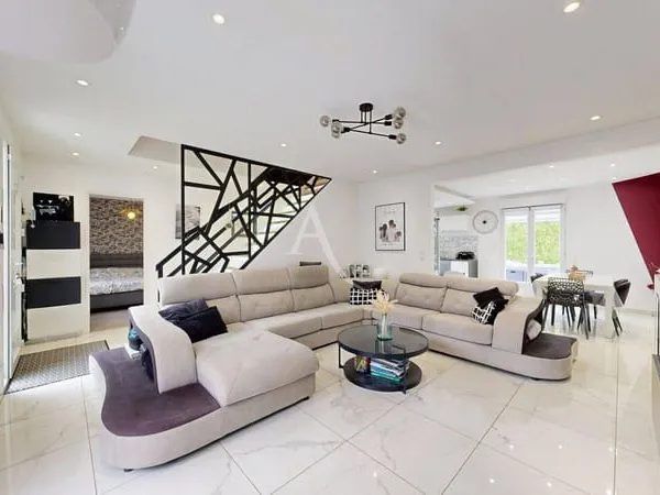 Maison 6 pièces 110 m²