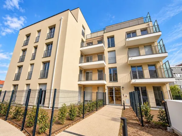 Maison Location Mantes-la-Ville 3p 70m² 1150€