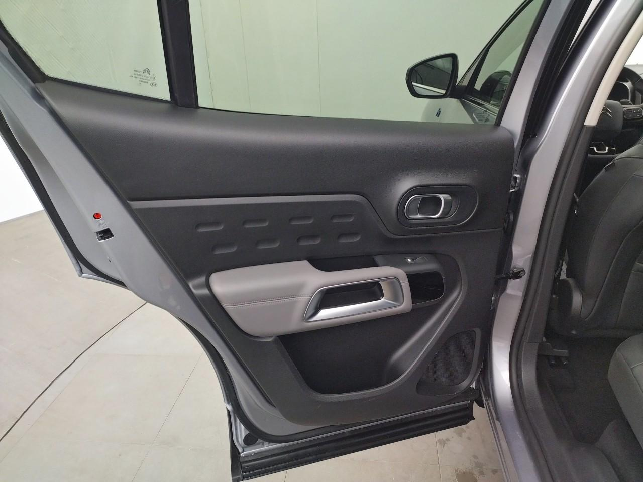 Citroën C5 Aircross hybride rechargeable 225 s&s e-eat8 shine — photo 23