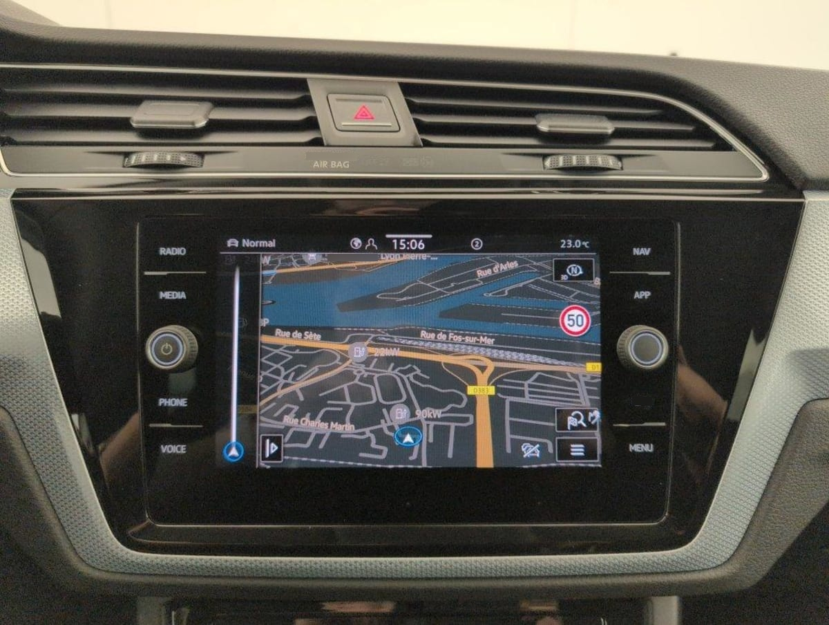 Volkswagen Touran — photo 18