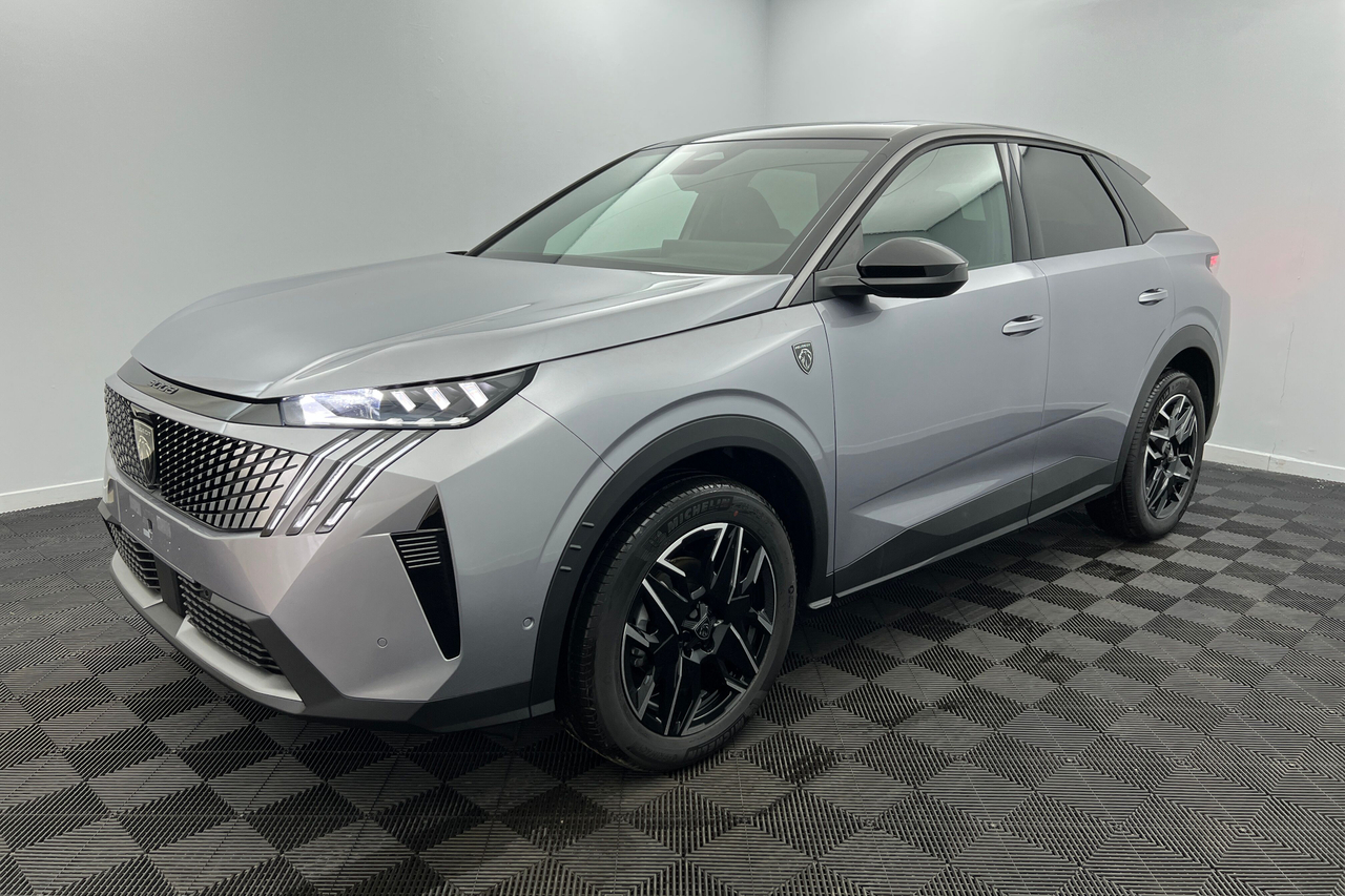 PEUGEOT 3008 Hybrid 145 e-DCS6 — photo 1