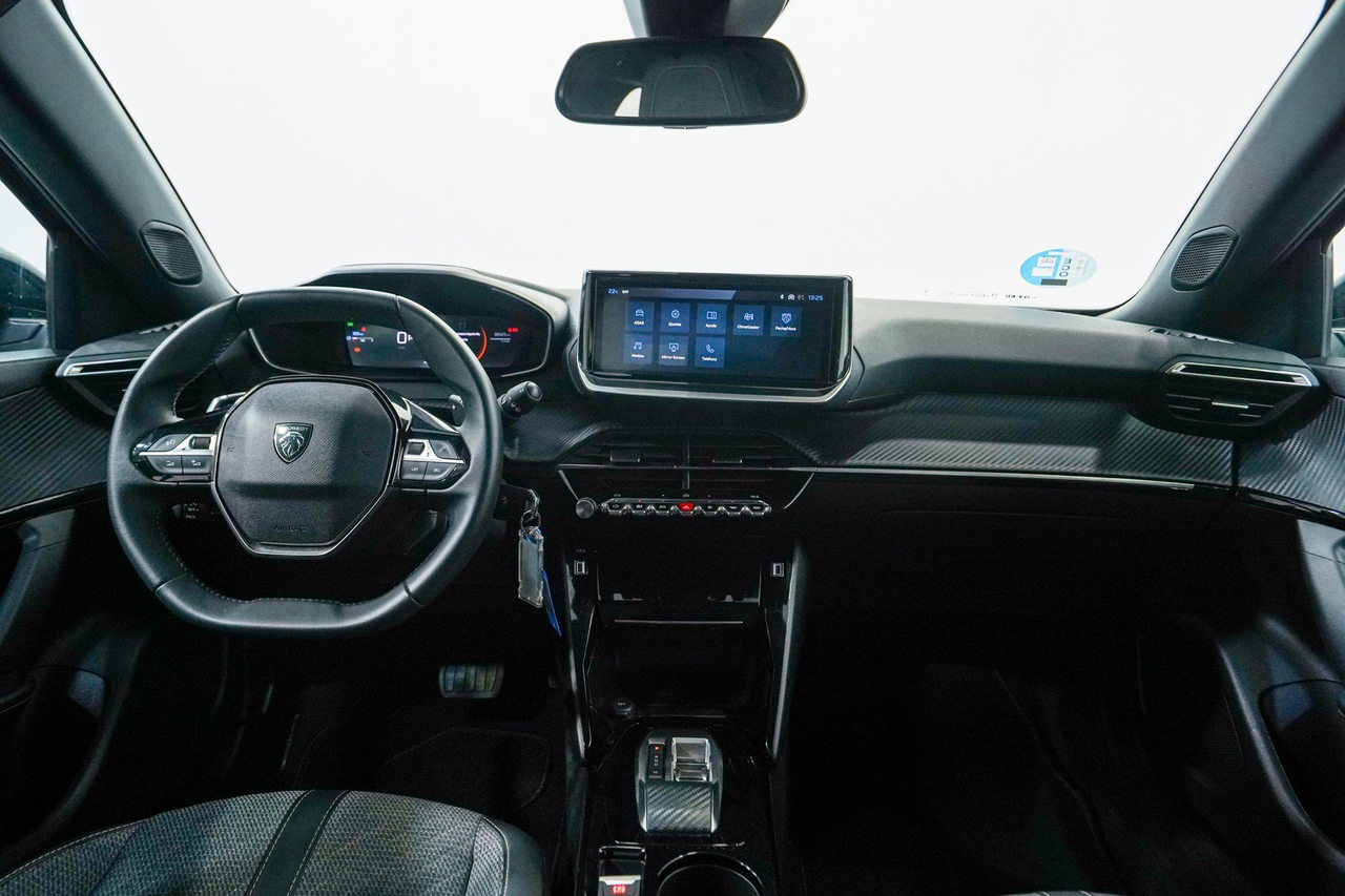 Peugeot 2008 — photo 11