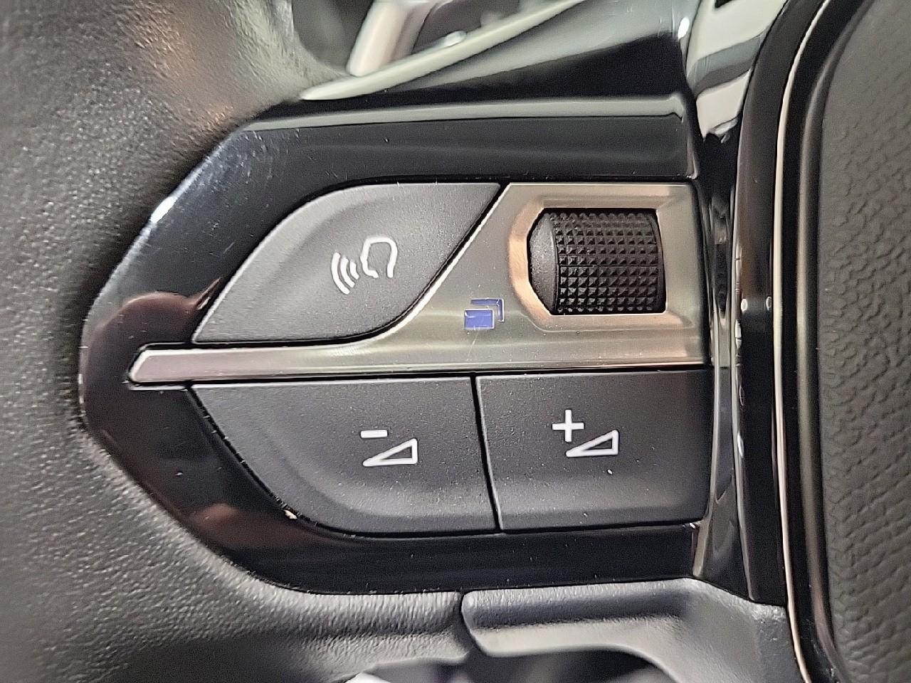 Peugeot 208 puretech 100 s&s eat8 active pack — photo 19