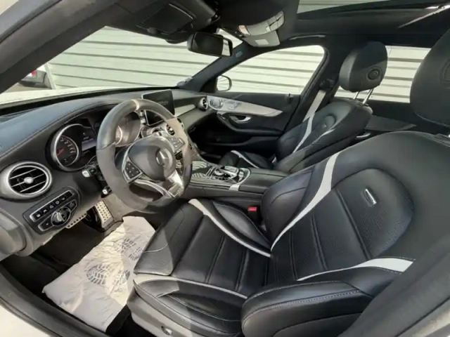 Mercedes Classe C 63 s amg — photo 10