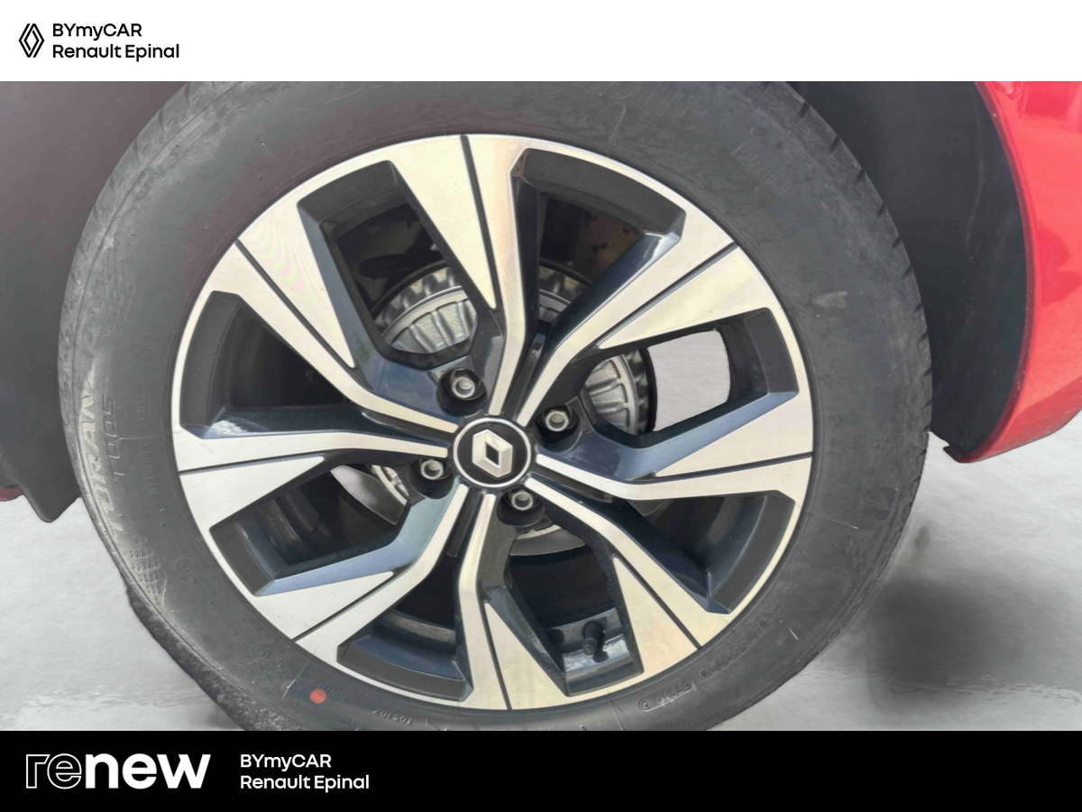 Renault Clio TCe 90 — photo 14
