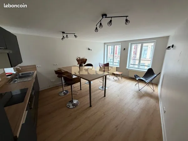 Ensemble immobilier 6 pièces 101 m²