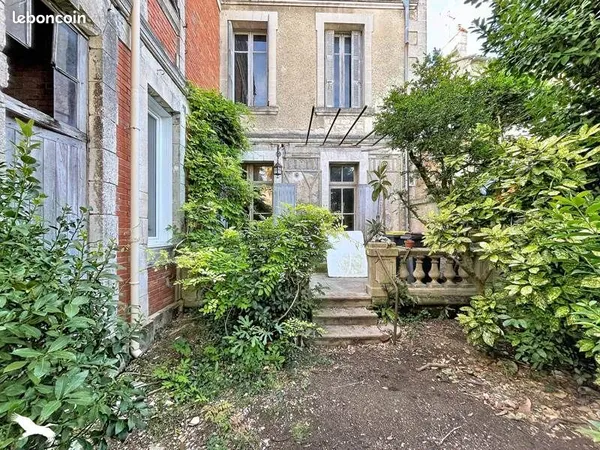 Maison 9 pièces 162 m²