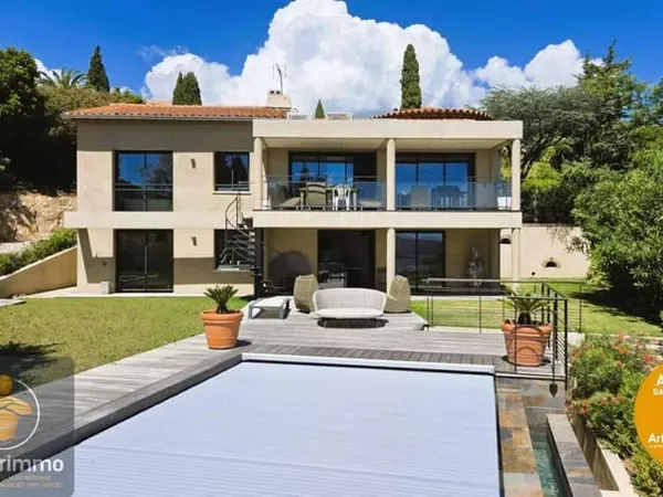 Villa 6 pièces 203 m²