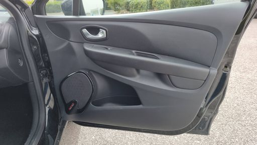 Renault Clio 1.5 dCi 90 - Intens – 2019 – 98082 km – Diesel – Boîte Manuelle — photo 25
