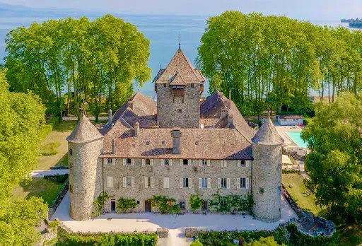Château 2885 m²