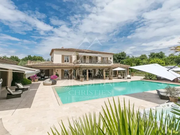 Saint-Tropez - Villa prestige aux Canoubiers - Vue dégagée
