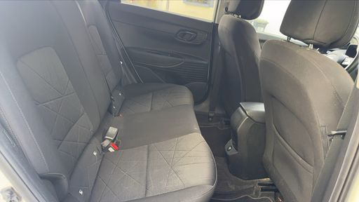 Hyundai Bayon 1.0 T-GDi MHEV 100 - Creative – 2022 – 52200 km – Hybride essence – Boîte Manuelle — photo 31