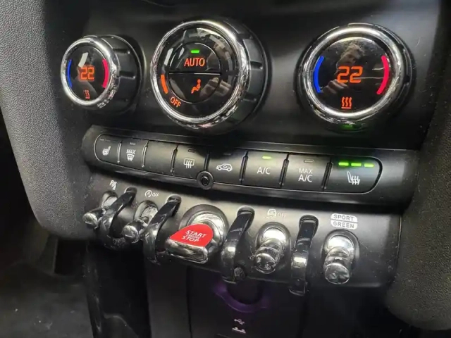 Mini Mini hatch 5 portes cooper 136 ch dkg7 — photo 87