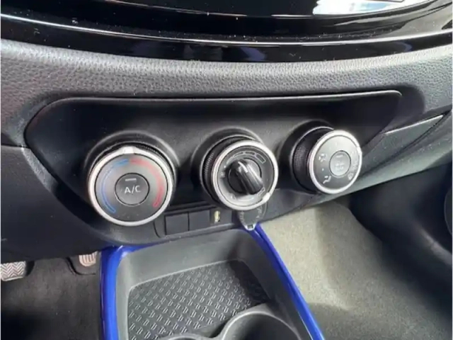 Toyota Aygo 1.0 vvt-i 72 design — photo 15