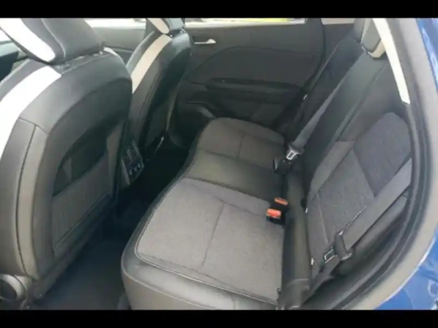 Renault Captur 1.3 tce 140ch intens — photo 3
