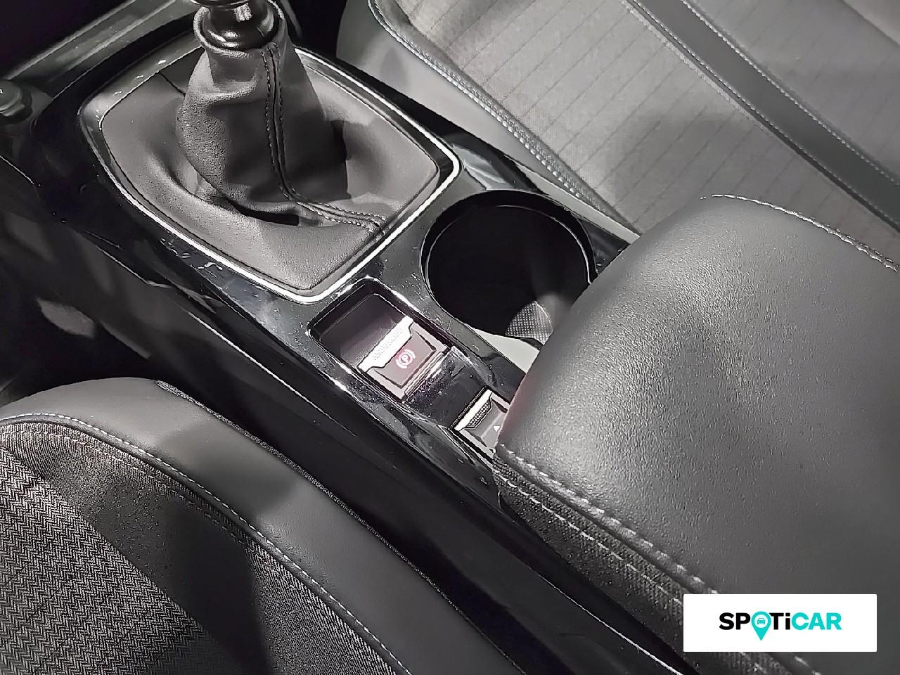 Peugeot 208 puretech 100 s&s bvm6 allure pack — photo 22