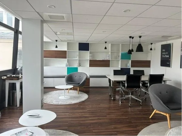 Bureaux 297 m²