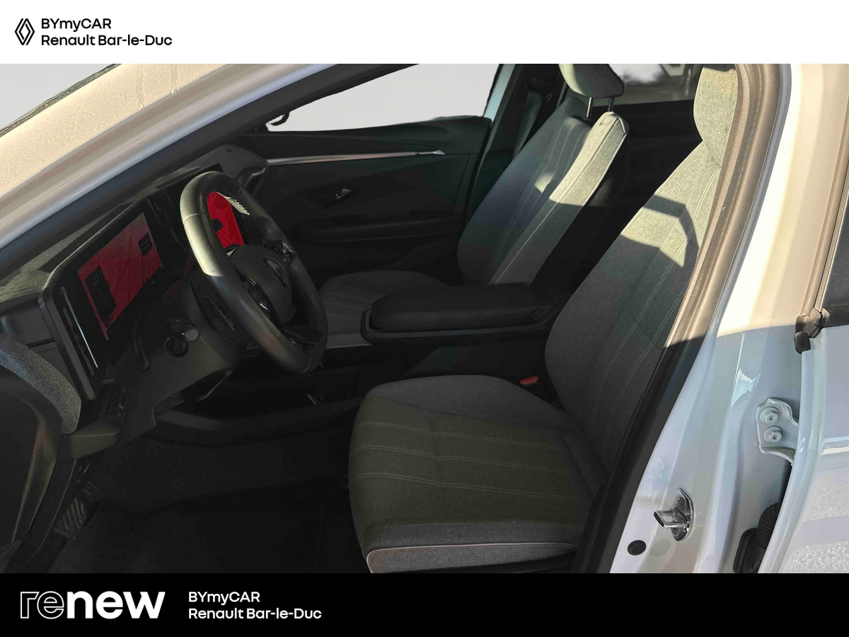 Renault Megane E-Tech ER EV60 130ch super charge — photo 11
