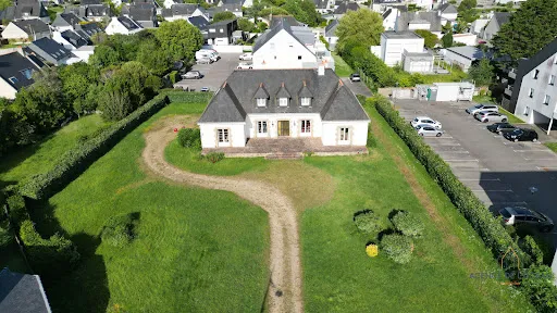 Maison 8 pièces 240 m²