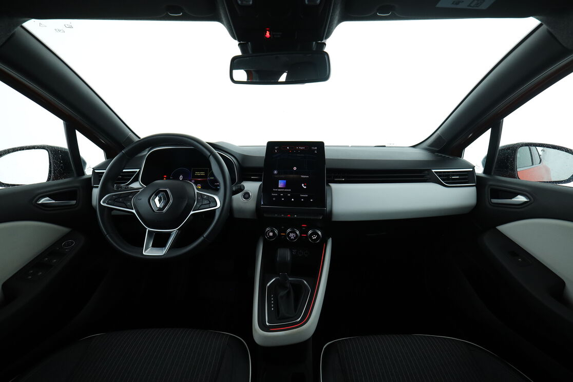Renault Clio 1.6 E-Tech Hybride Techno — photo 11