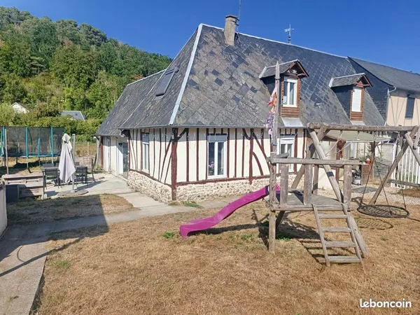 Maison normande de charme avec colombages, séjour cathédrale et jardin - Brionne (27800)