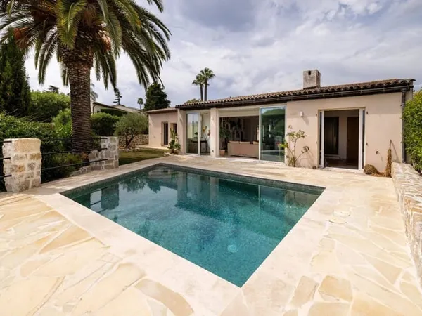 Maison de plain-pied 6 pièces 130 m²