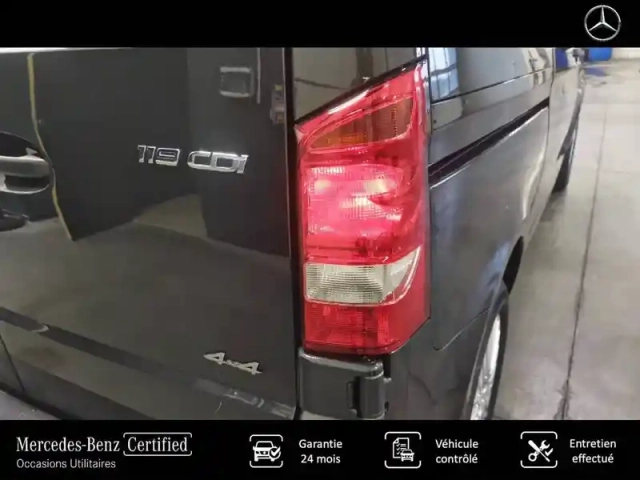 Mercedes Vito fourgon 119 cdi compact bva rwd — photo 17