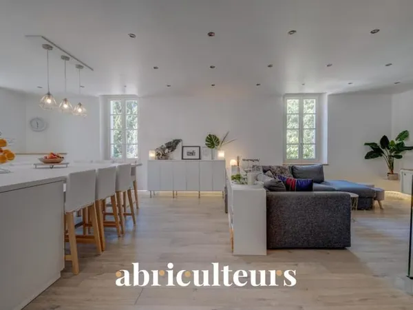 Spacieux appartement traversant de 103,72 m² en vente à Montauroux (83440)