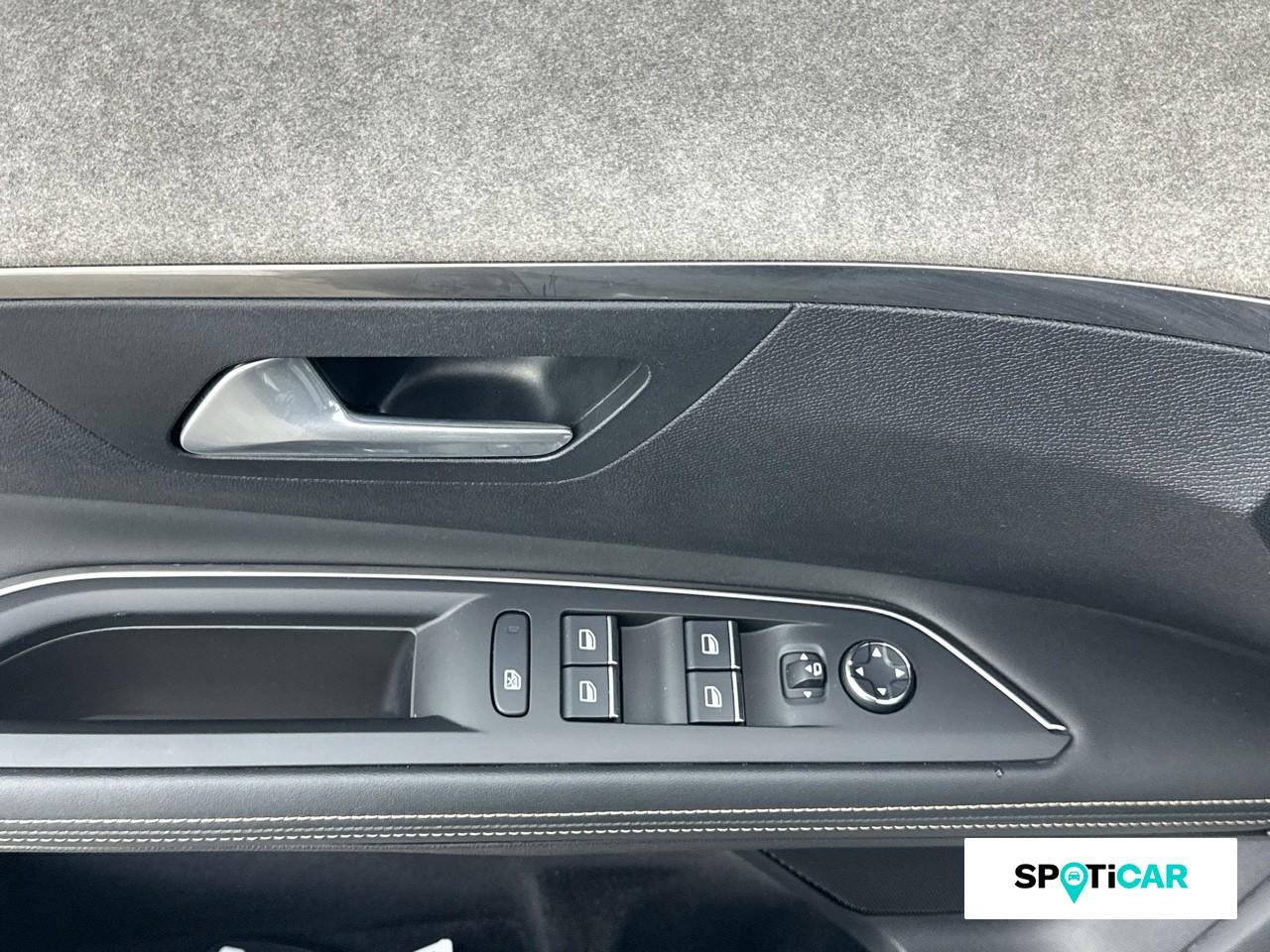 Peugeot 3008 hybrid4 300ch gt e-eat8 — photo 18