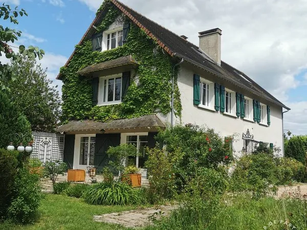 Maison 9 pièces 288 m²
