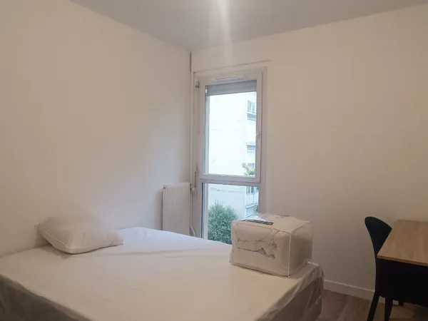 RENNES BREQUIGNY - Chambre meublée dans appartement refait à neuf