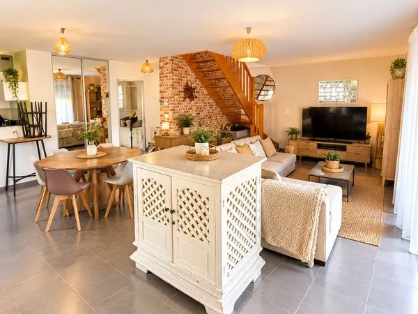 Maison 92 m², 3 chambres, jardin et garage - Poey-de-Lescar