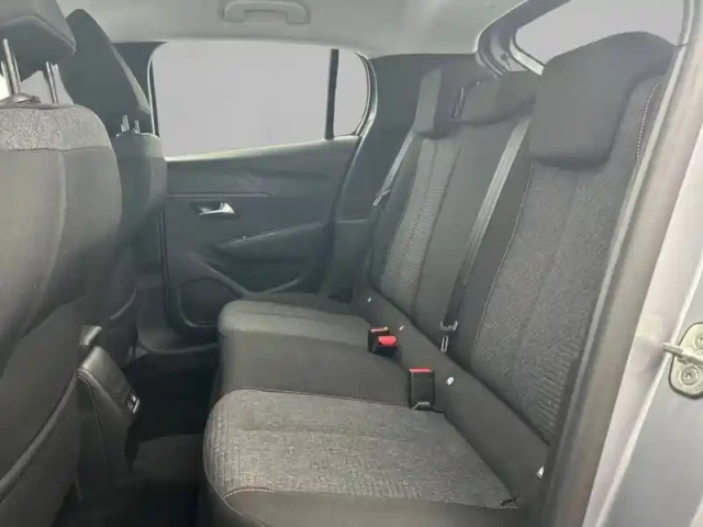 Peugeot 208 electrique 50 kwh 136ch — photo 12