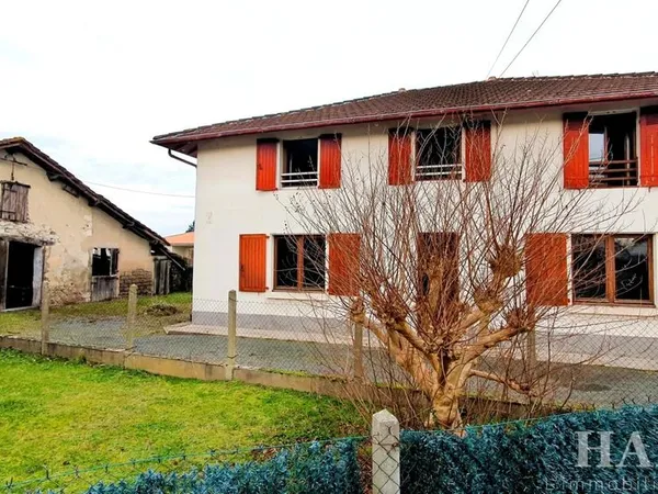 Immeuble 10 pièces 243 m²