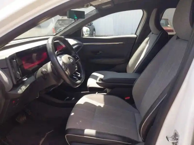 Renault Megane e-tech ev60 220 ch super charge — photo 9