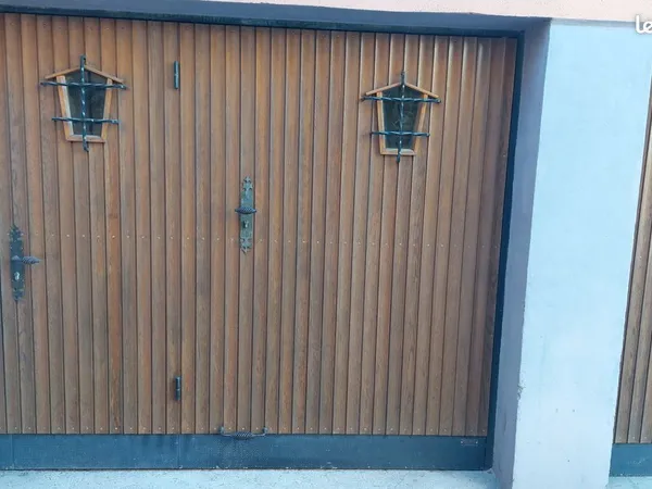 Loue garage fermé sécurisé pour moto