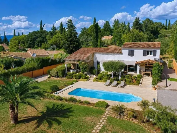 Villa 6 pièces 200 m²