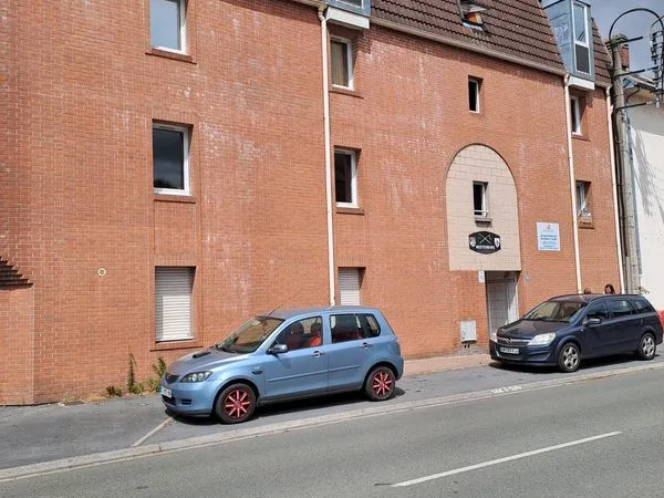 Appartement 3 chambres a deux pas du centre ville et face à l'école Henri Matisse