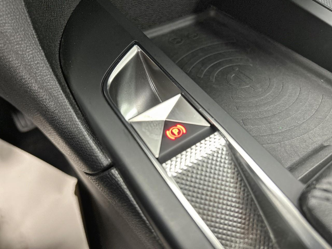 Ds Ds 3 crossback puretech 100 bvm6 connected chic — photo 18
