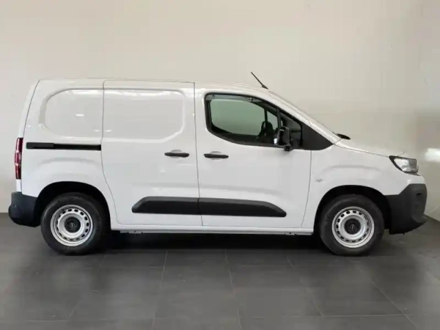 Opel Combo cargo m 650kg hdi 100 pack premium connect / gps / caméra — photo 4