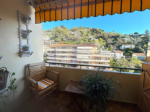 RARE à MENTON : T3 COCOONING - CAVE ET PARKING