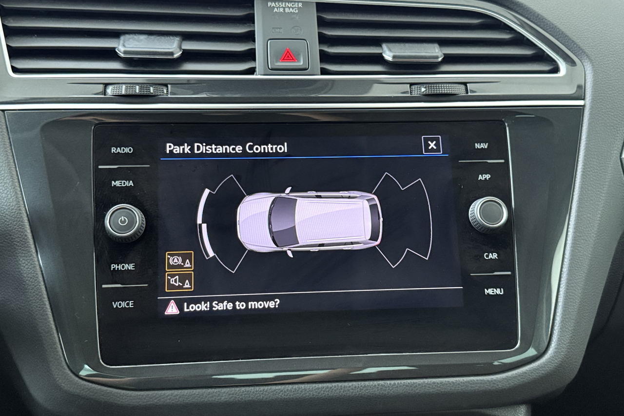 Volkswagen Tiguan — photo 15