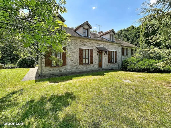 Maison 7 pièces 255 m²